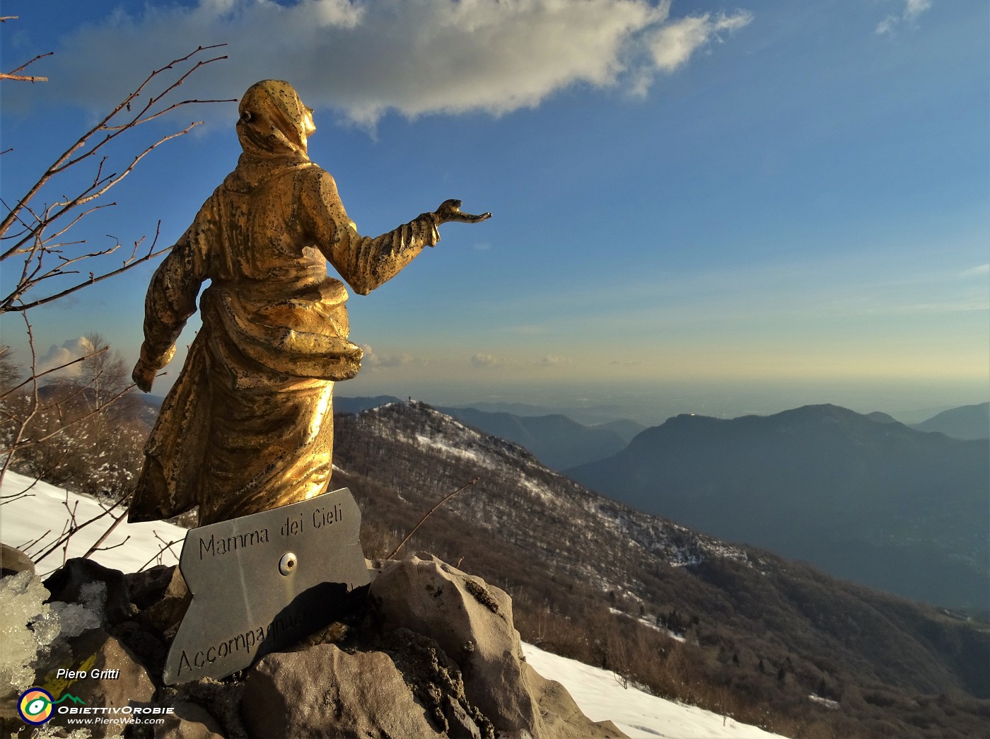 72 Ripasso a salutare la 'Mamma dei cieli' .JPG